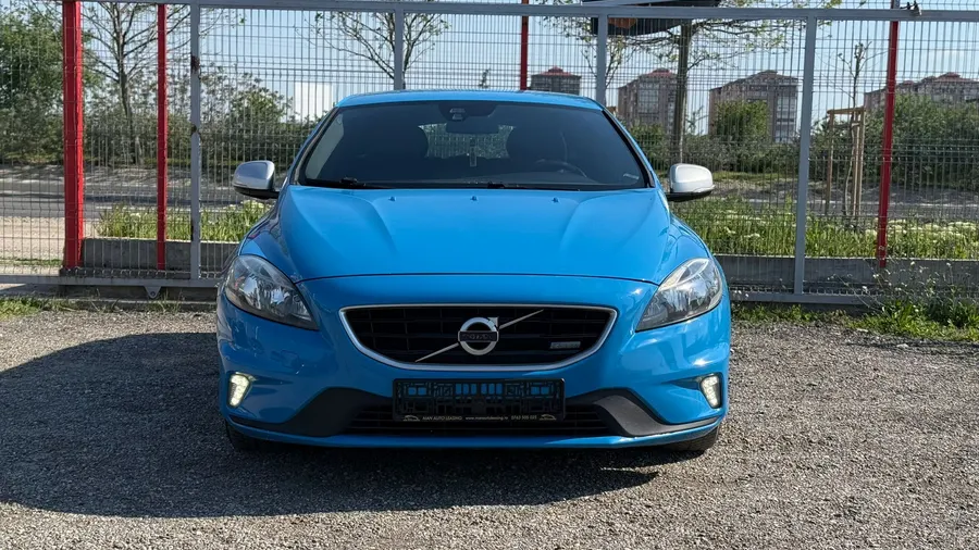 Volvo V40