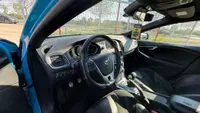 Volvo V40 - foto 13